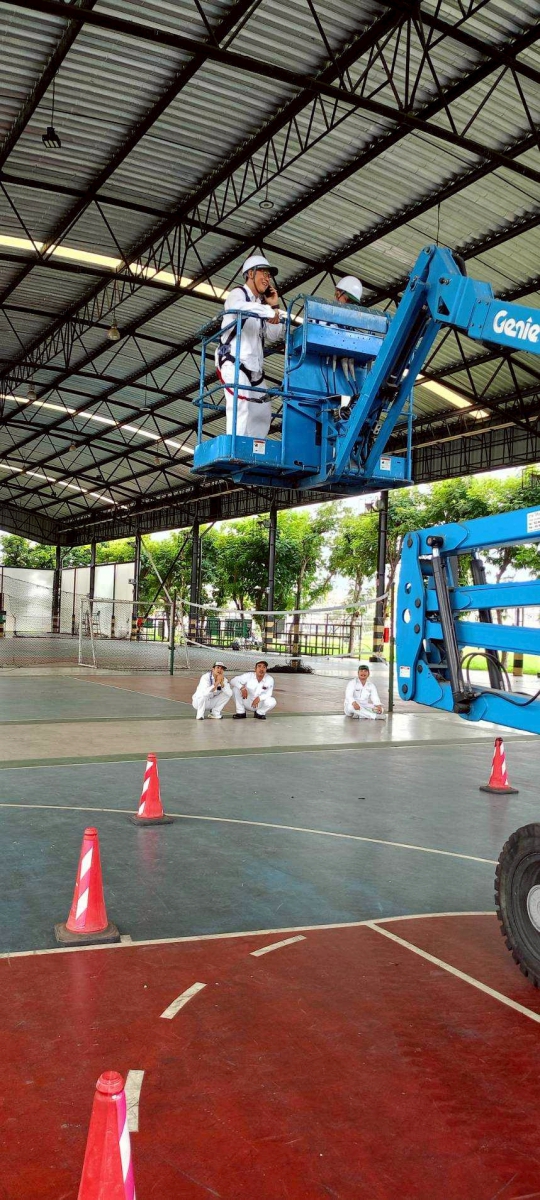 LINE_ALBUM_หลักสูตรรถกระเช้า X-Lift และ Boom Lift_250828_43.jpg - หลักสูตรรถกระเช้า X-Lift และ Boom Lift